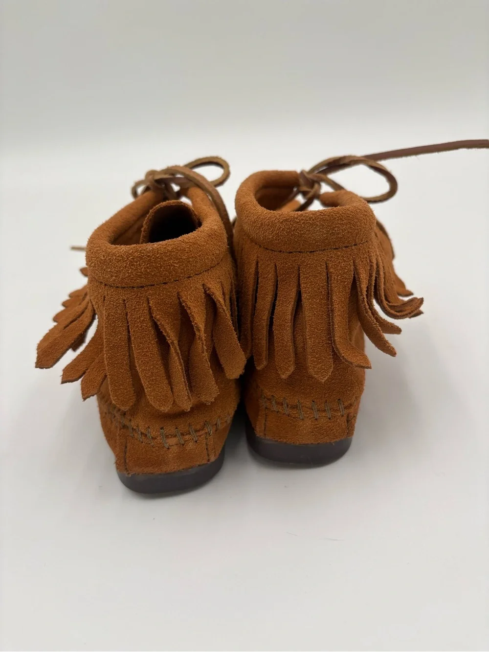 Minnetonka Women’s Size 8 Brown Suede Fringe Moccasin Ankle Boots Boho Western